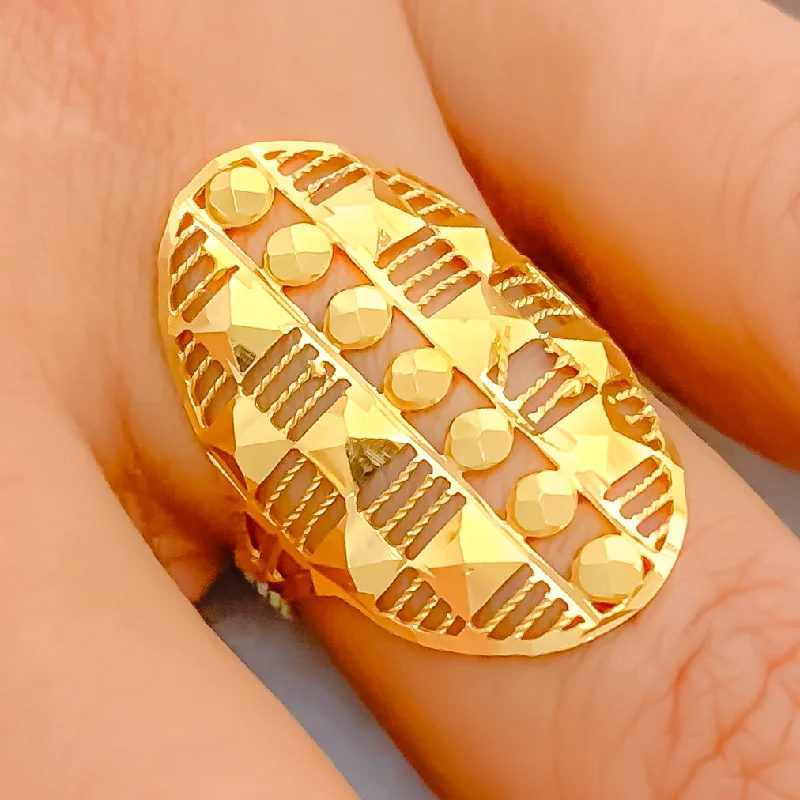 Striped Cutwork Oval 22k Gold Ring