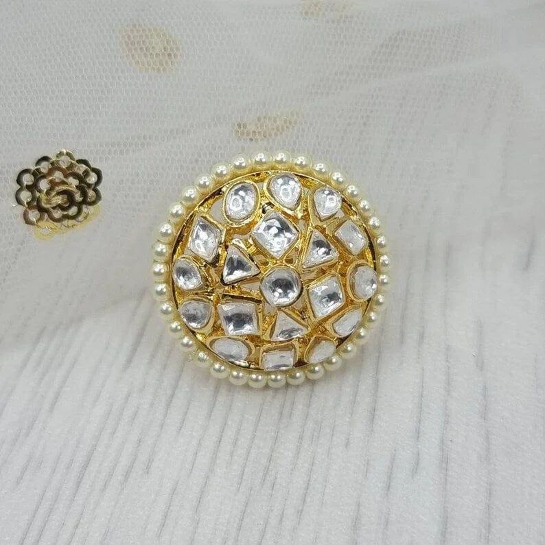 Meera Kundan Statement Ring