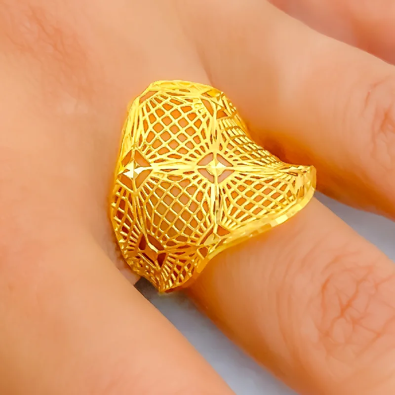 Elegant Floral Net 22k Gold Ring