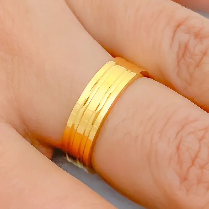 Striped Smooth Finish 22k Gold Band