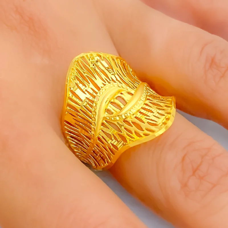 Exquisite Modern 22k Gold Ring