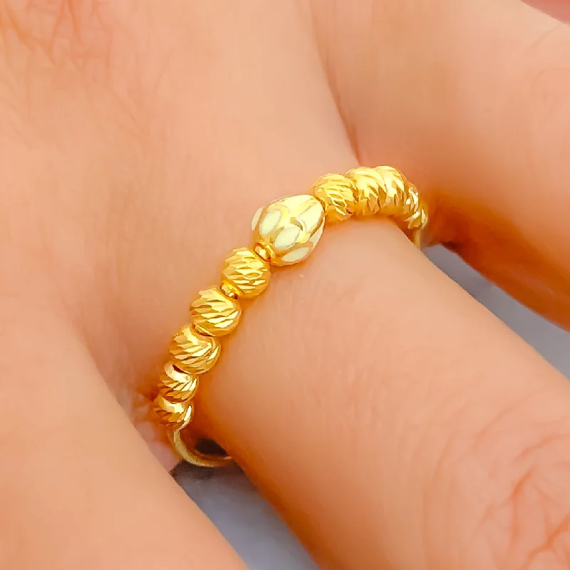 Chic Twinkling 21k Gold Ring