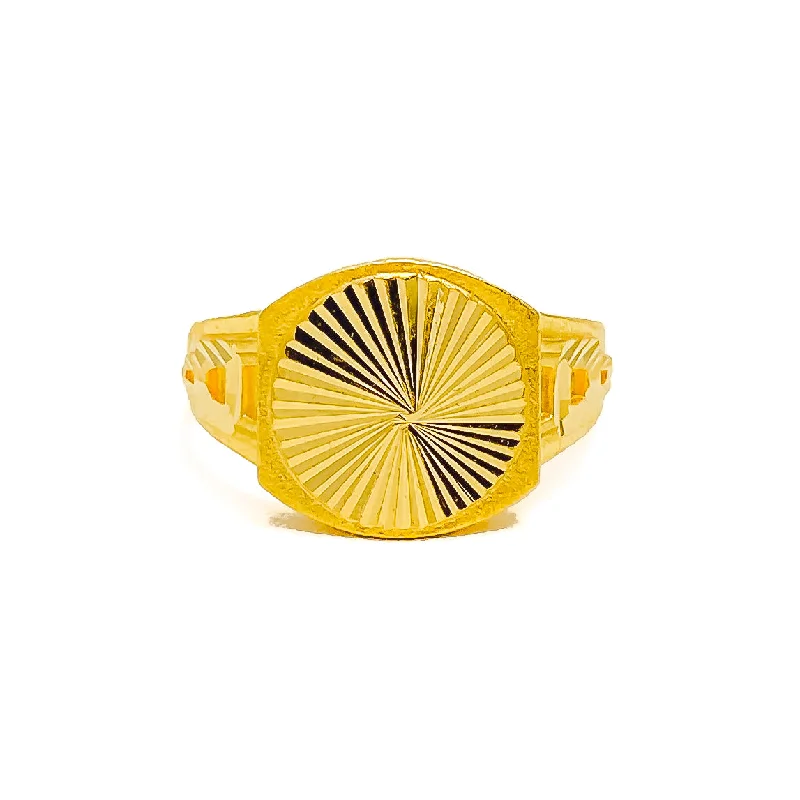 Fashionable Sleek Men's 22k Gold Ring